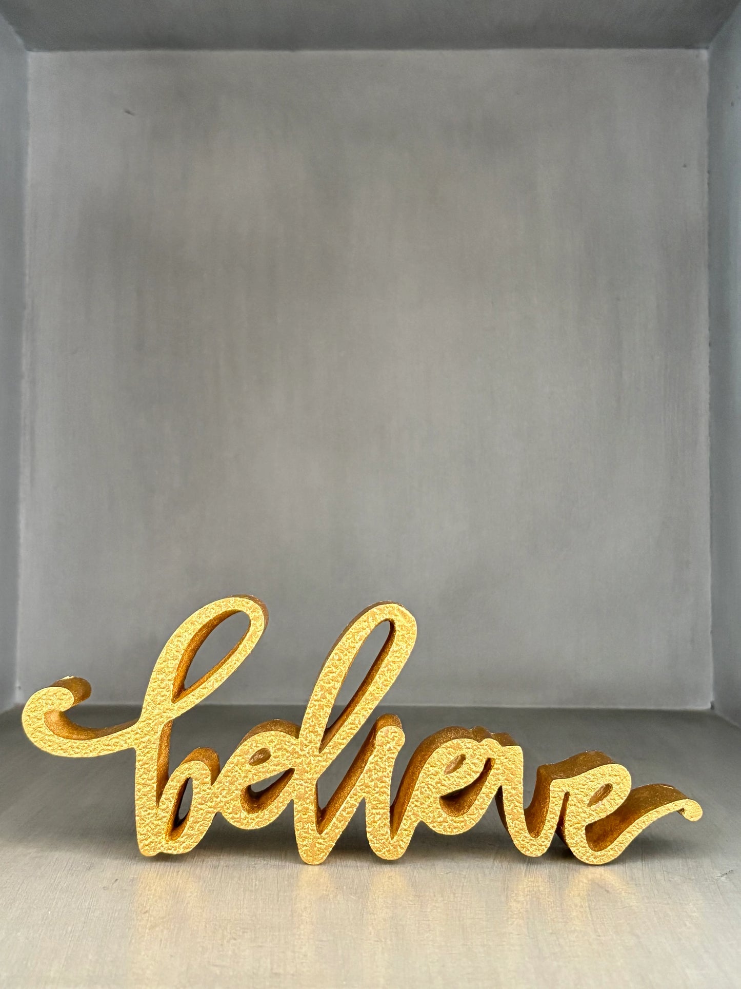 Figura Decorativa Believe