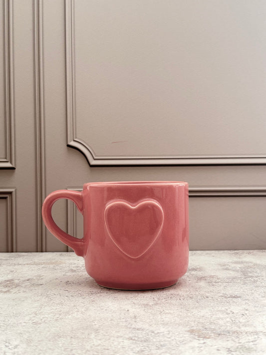 Taza de cerámica corazón en relieve