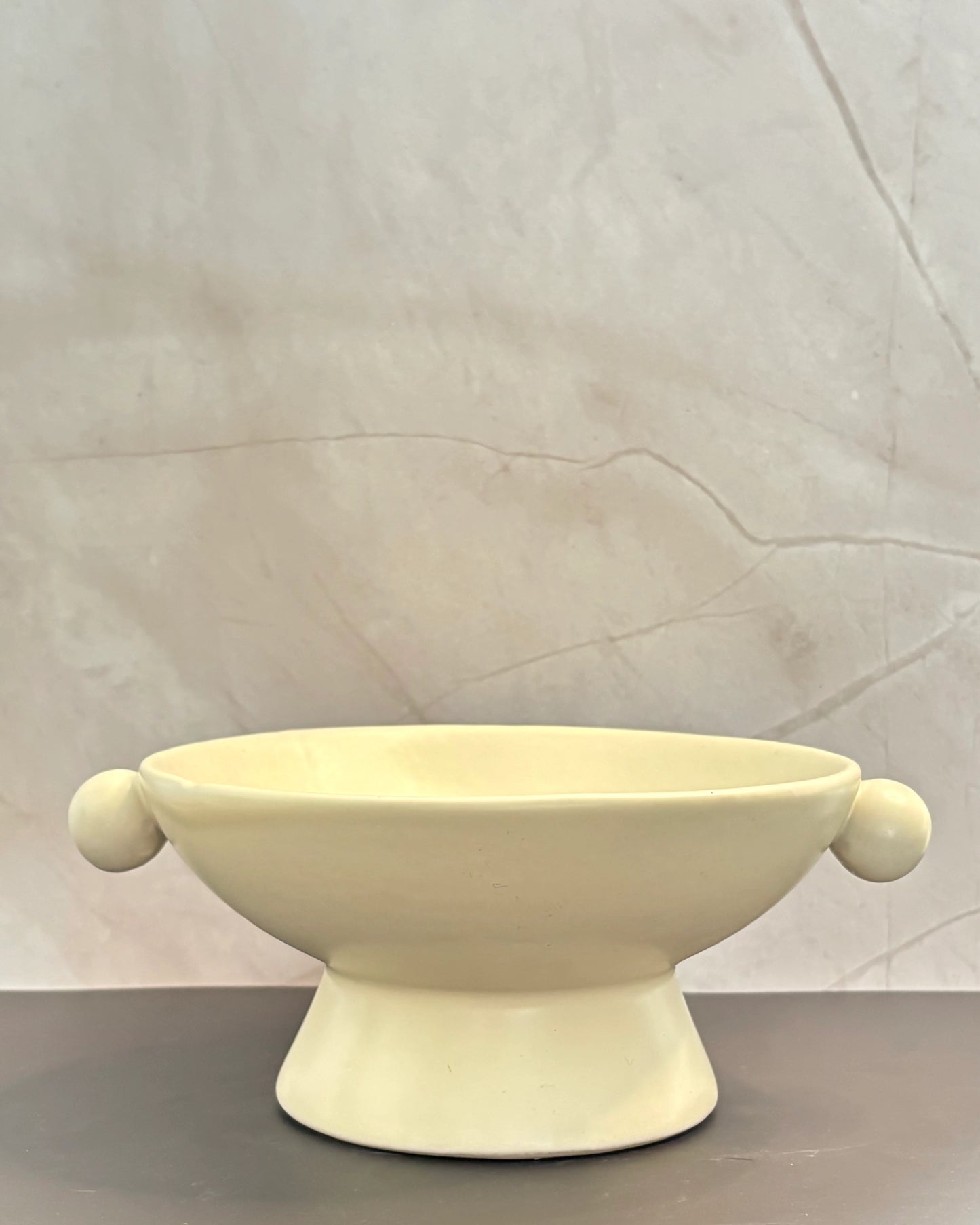 Platón decorativo de cerámica Lino