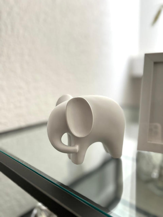 Figura Decorativa Nuru