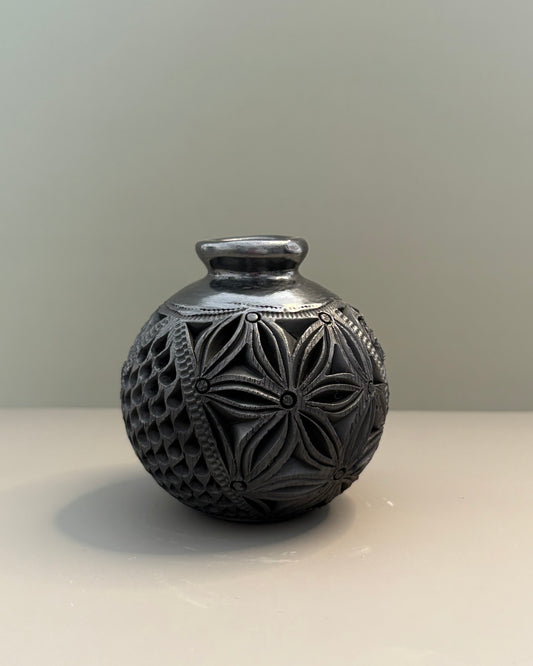 Florero mini barro negro Flores