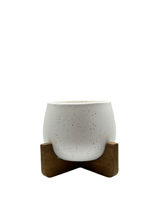 Maceta chica con base de madera Yuna