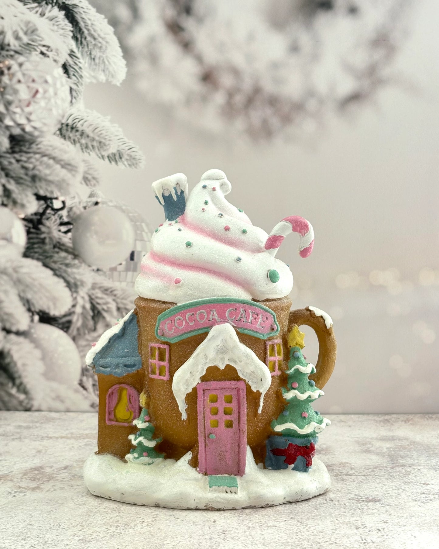 Figura Decorativa Casa Navideña Cocoa