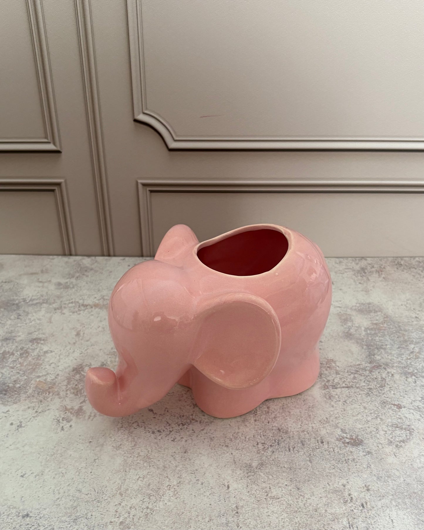 Maceta de elefante de cerámica