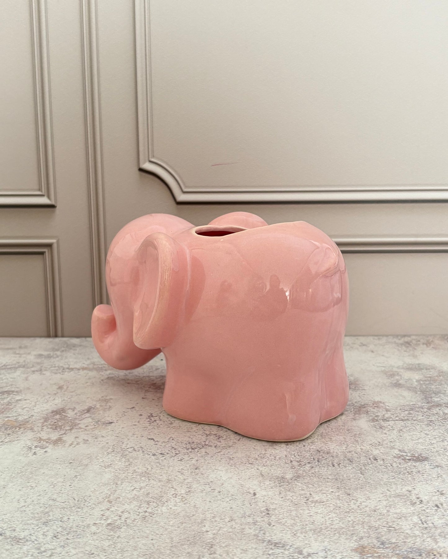 Maceta de elefante de cerámica