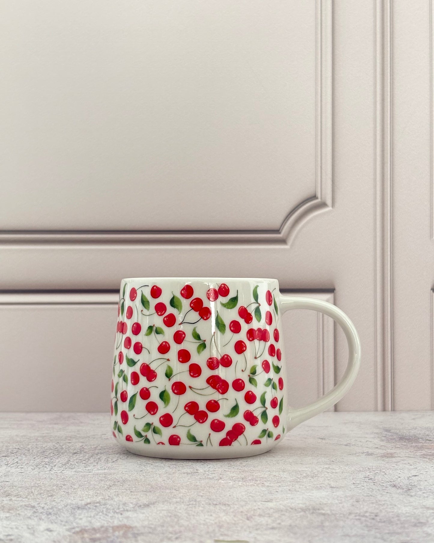 Taza de cerámica cerezas