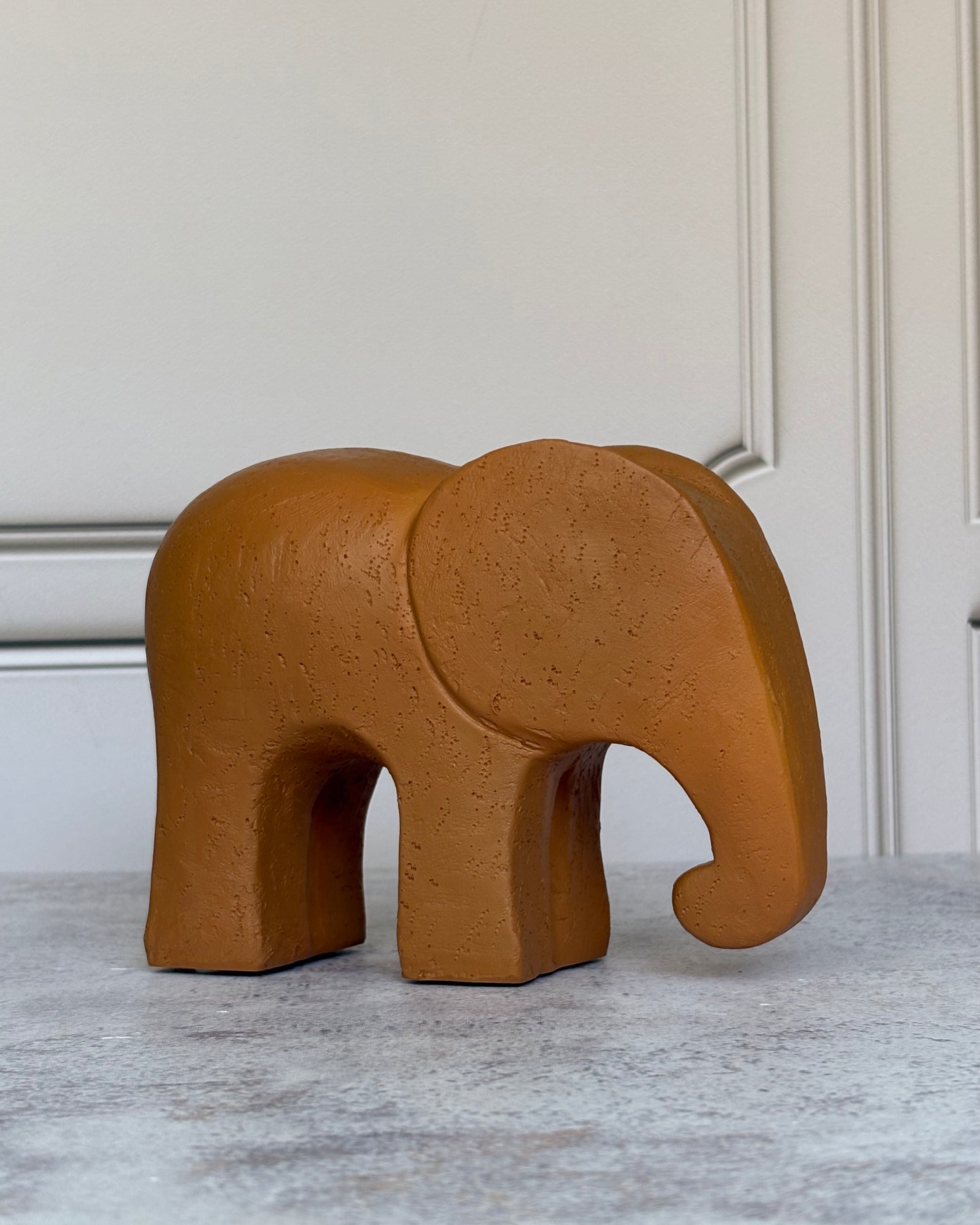 Figura decorativa elefante contemporáneo