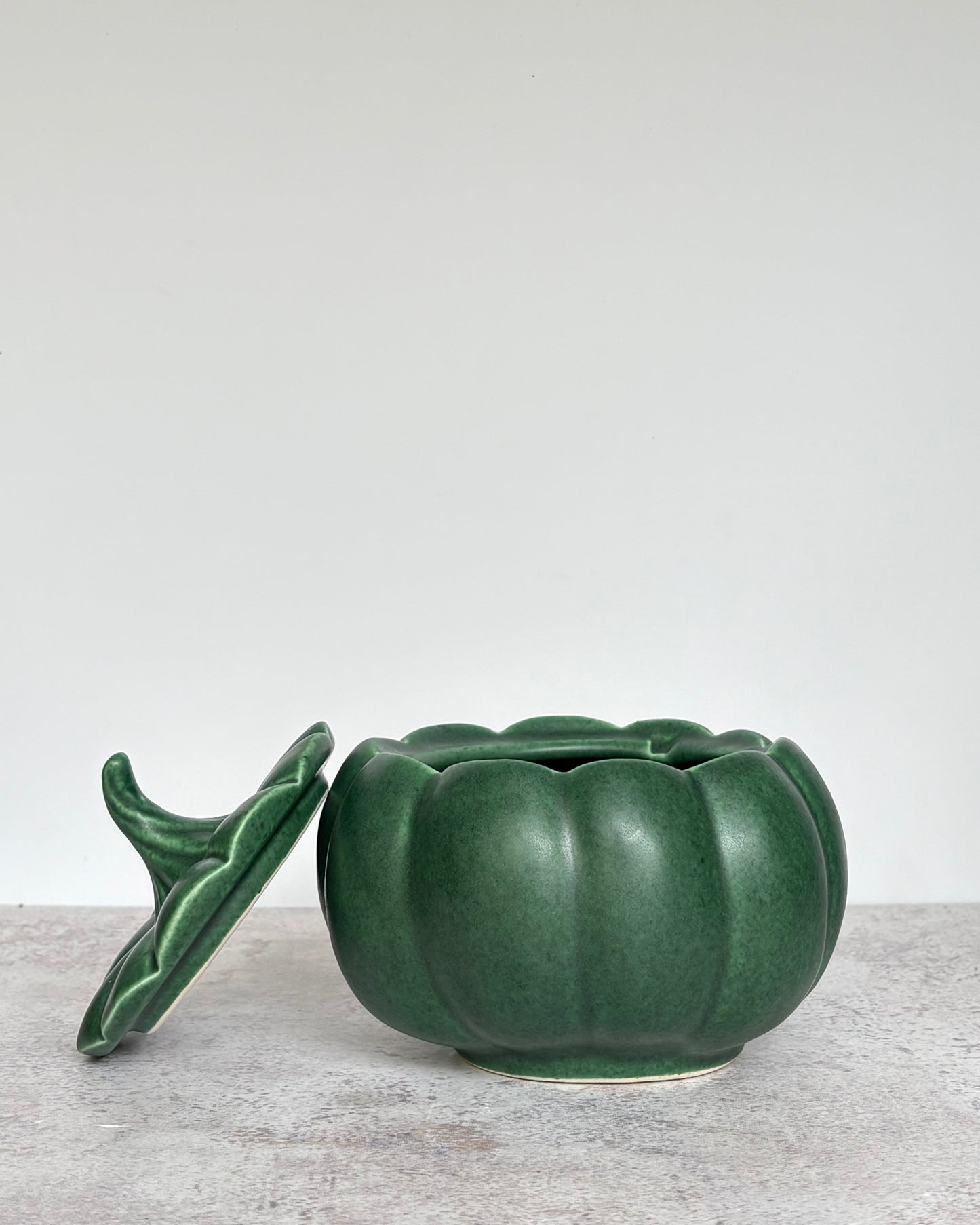 Calabaza de cerámica con tapa