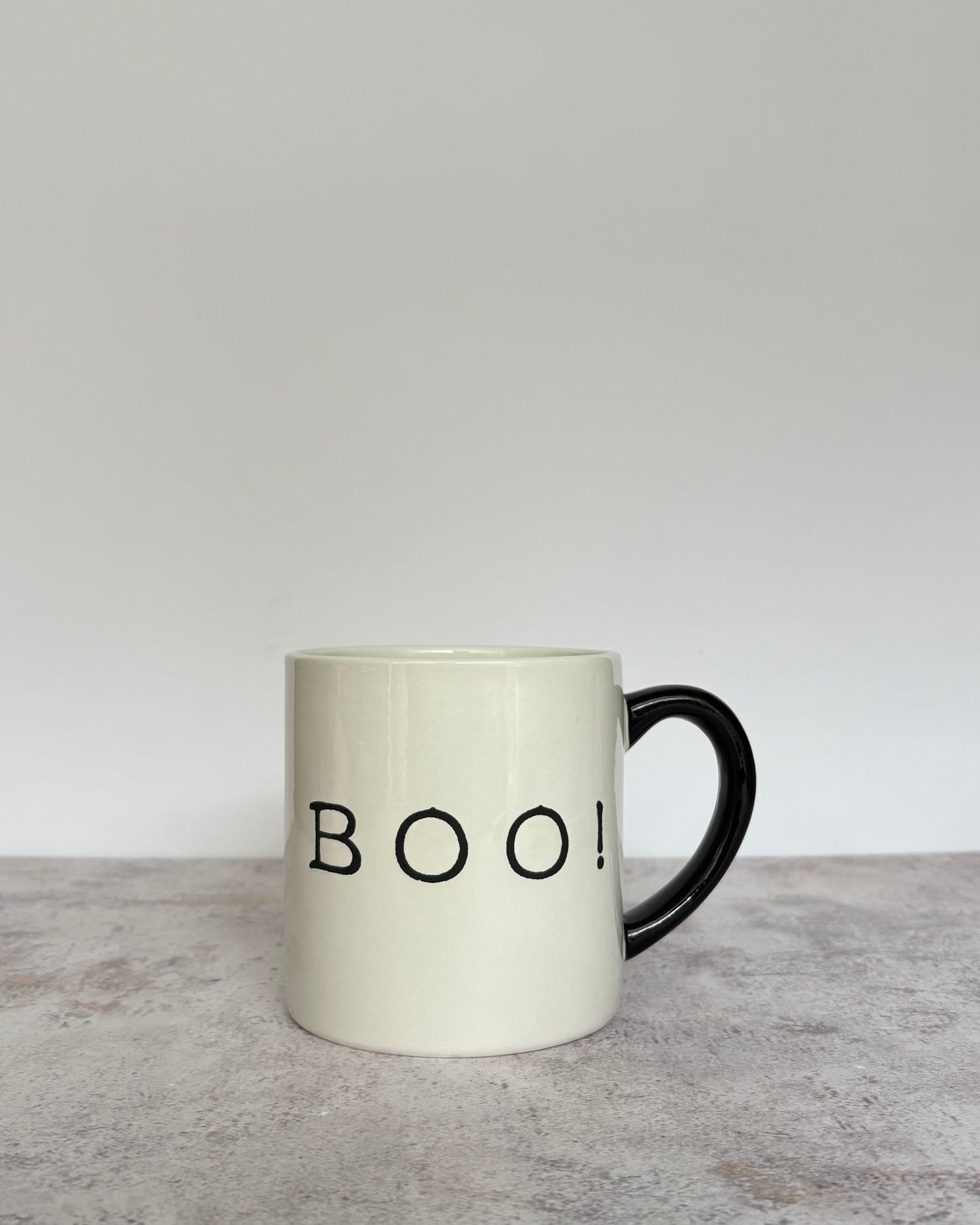 Taza de cerámica "Boo"
