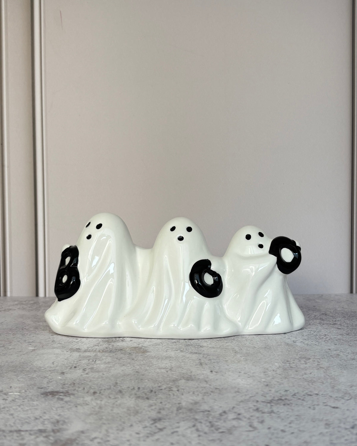 Figura decorativa de cerámica Boo