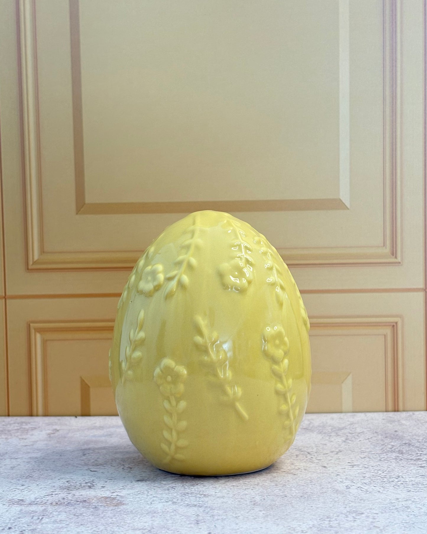 Figura de cerámica Huevo de Pascua Spring