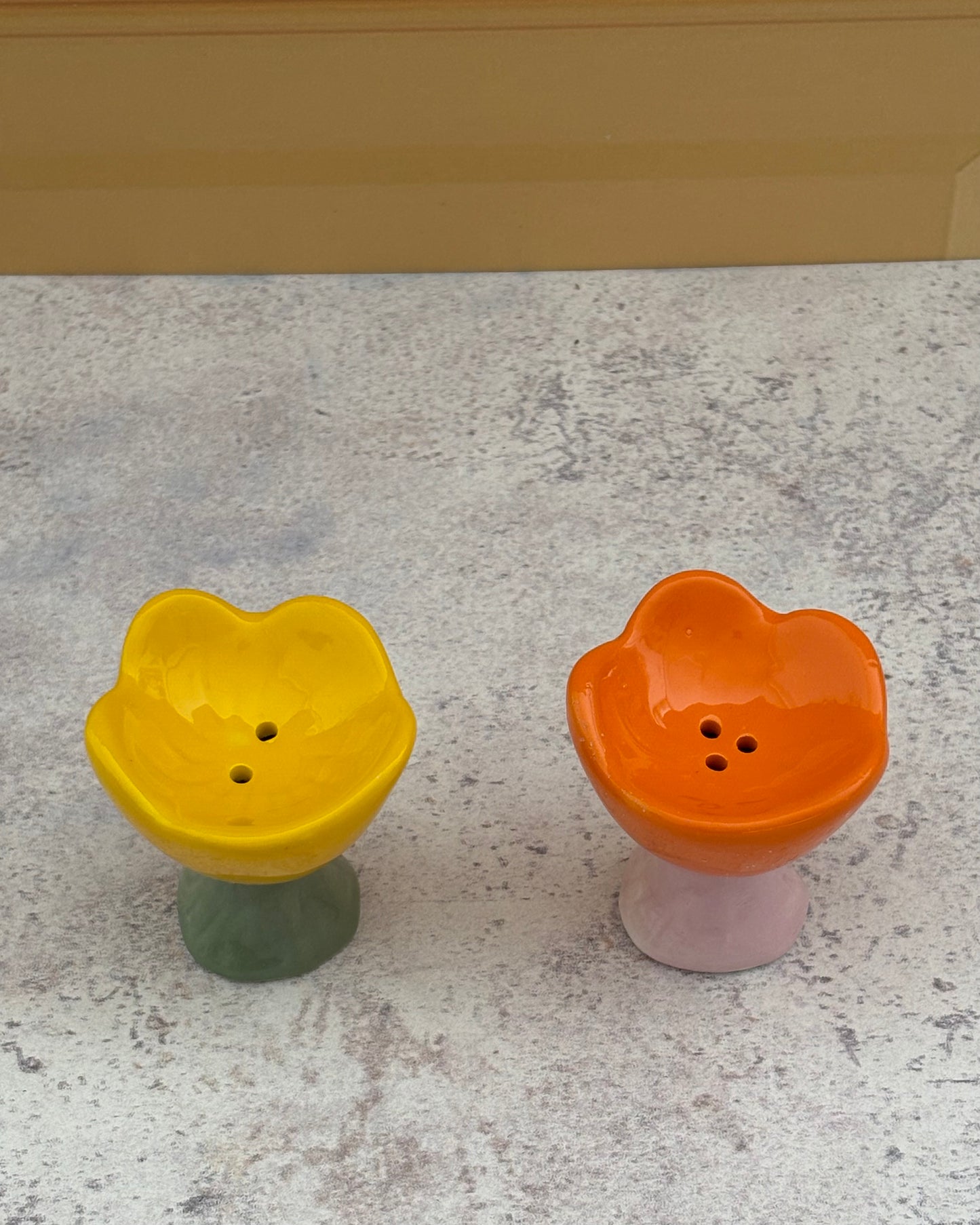 Salero y pimentero de cerámica Primavera