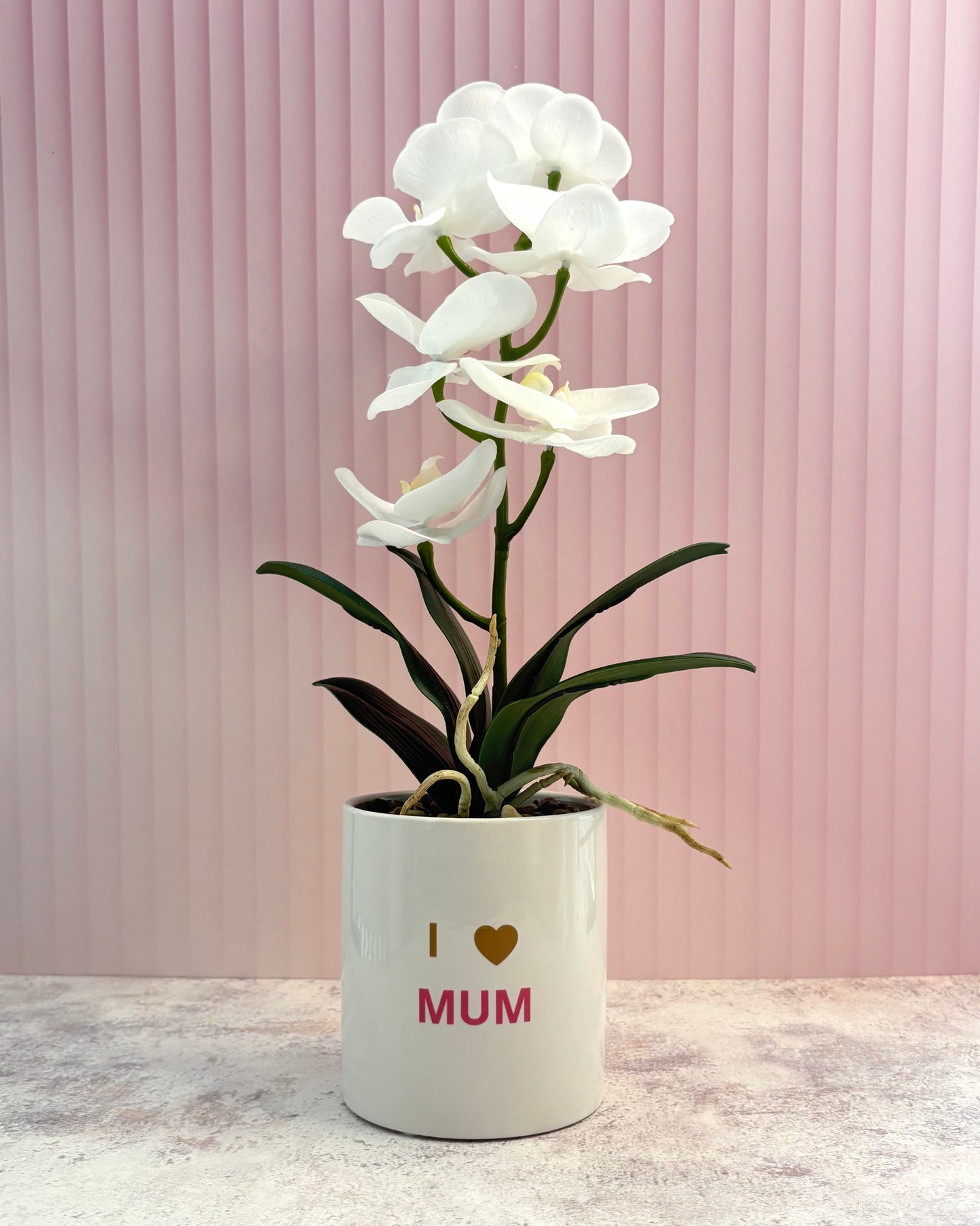 Arreglo orquídea blanca artificial para mamá