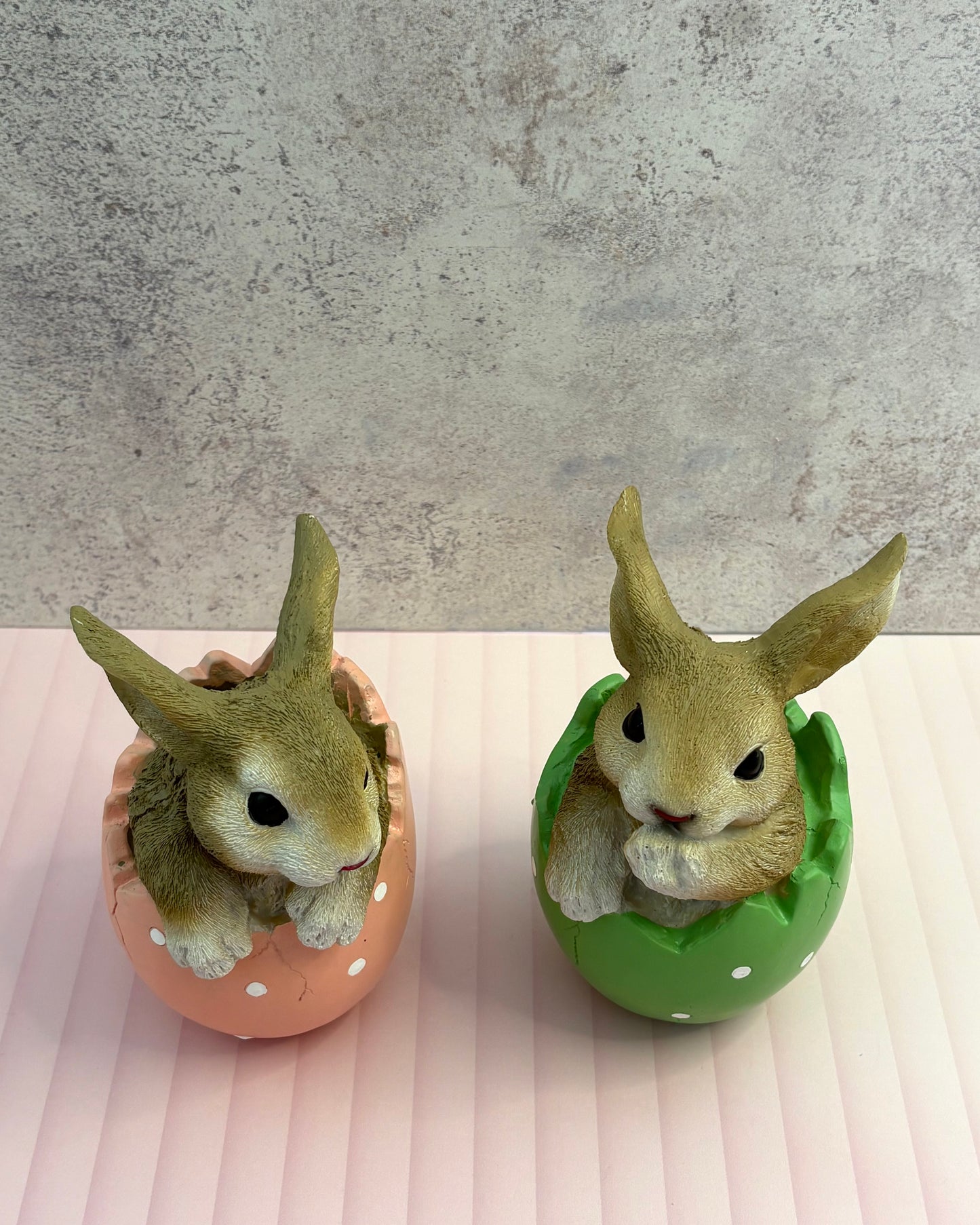 Set de figuras decorativas de resina de Pascua Lemon & Blush