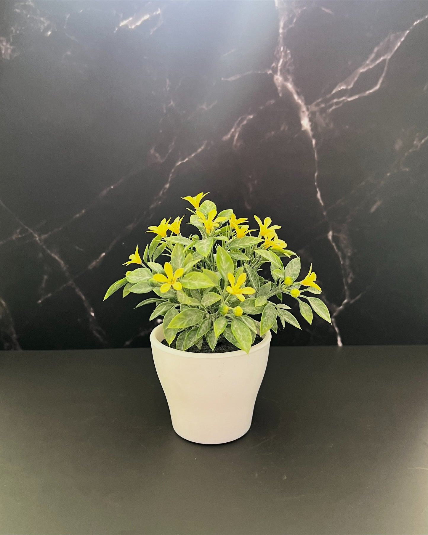 Maceta mini con planta artificial Miniu
