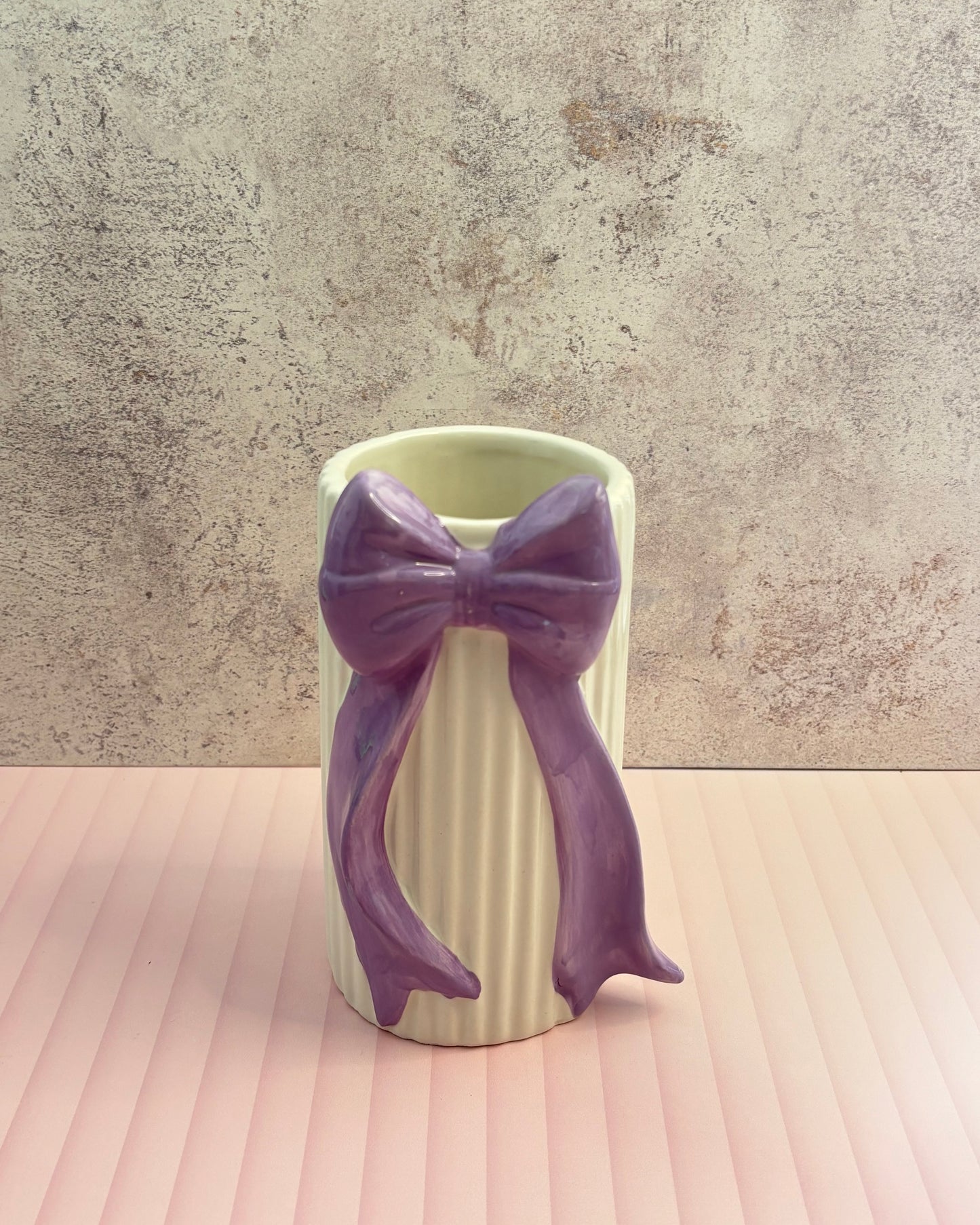 Florero de cerámica con moño Violette